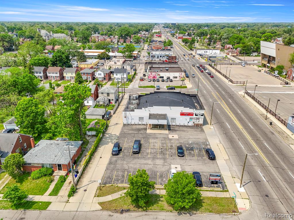 13403 W 7 Mile Road - Photo 3