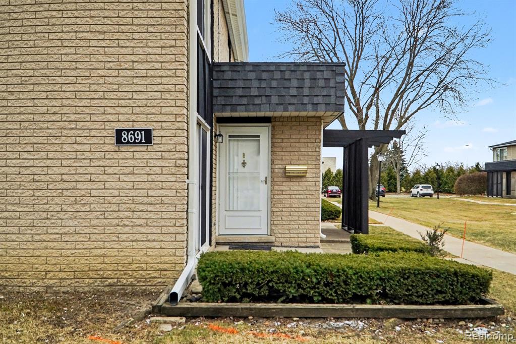 8691 Kennedy Circle, Unit #4, Warren, MI 48093 — Photo 16