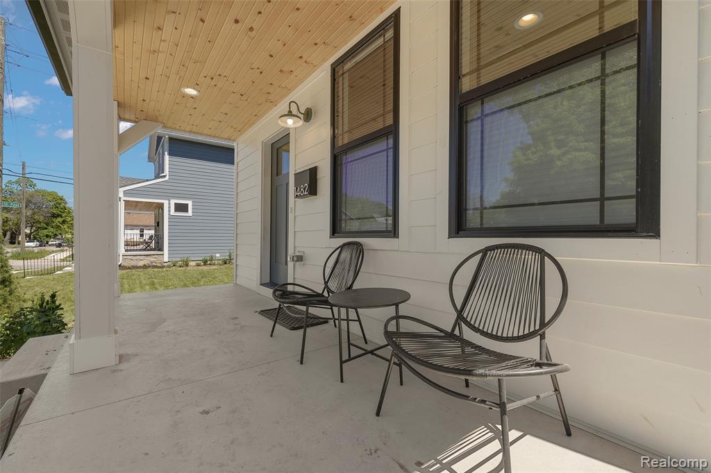 1482 Fischer Street - Photo 3