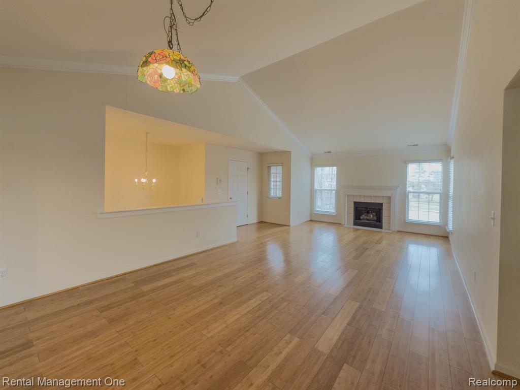 44327 LAKEPOINTE Drive, Sterling Heights, MI 48313 — Photo 13