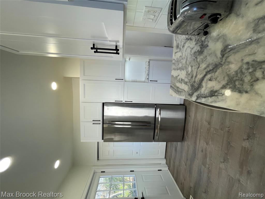 808 Laprairie Street, Ferndale, MI 48220 — Photo 12