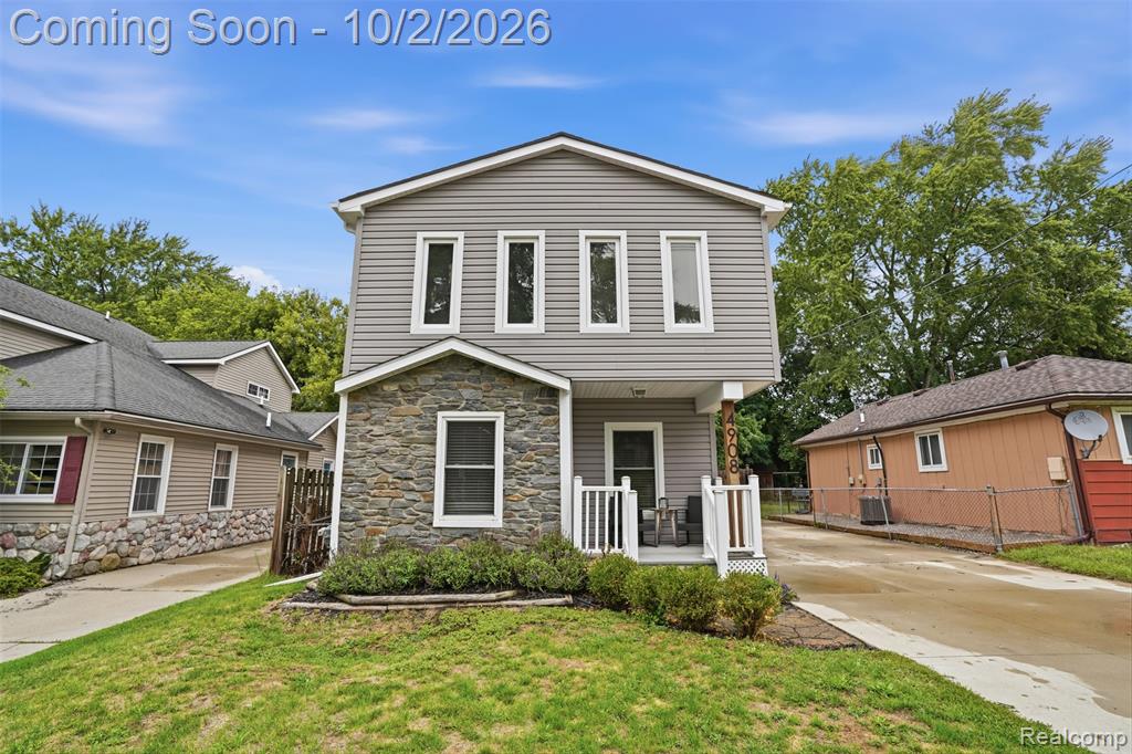 4908 Lakeview Avenue, West Bloomfield, MI 48324