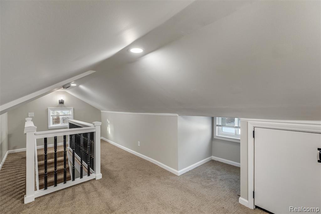 15358 Charles R Avenue, Eastpointe, MI 48021 — Photo 23