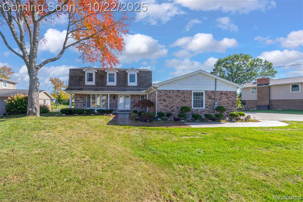 3996 Araby Court, Highland, MI 48356 — front exterior
