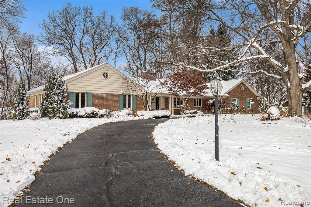 4616 Coachmaker Drive, Bloomfield Hills, MI 48302 — Photo 3