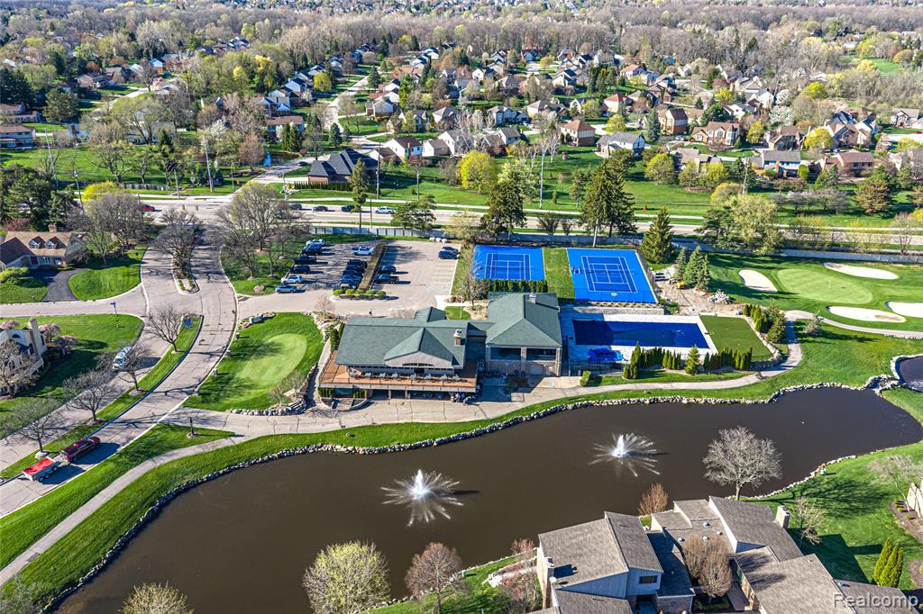 897 Augusta Drive, Rochester Hills, MI 48309 — Photo 13