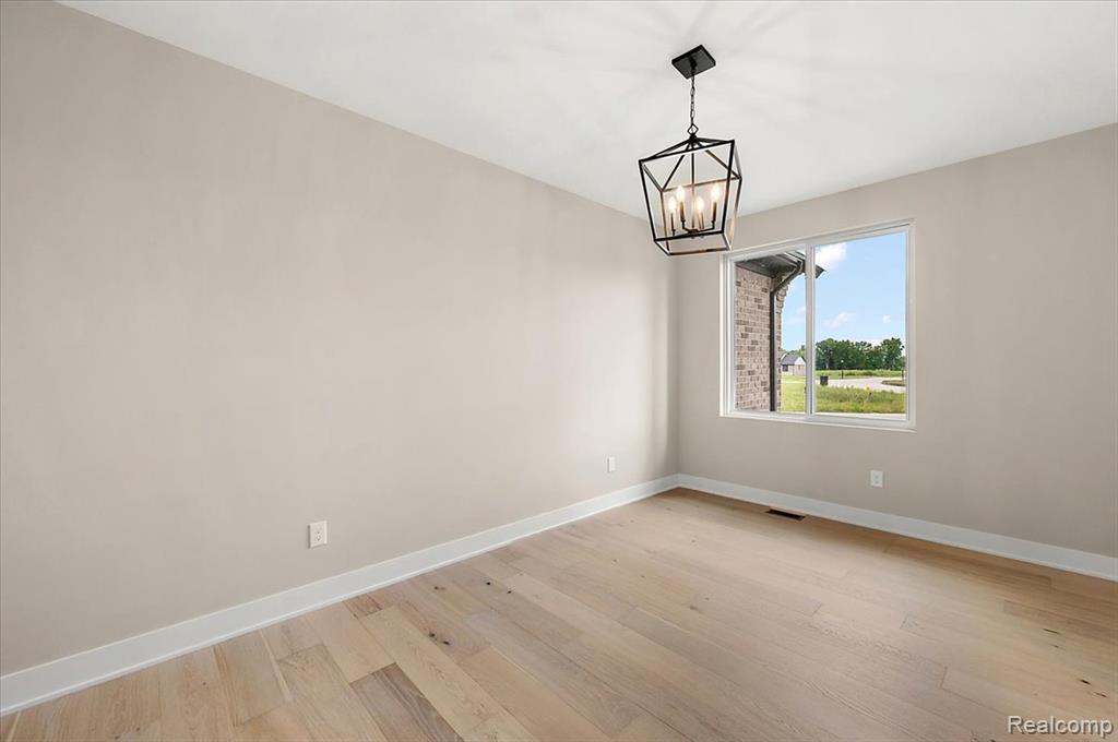 24318 Tullymore Drive, Macomb, MI 48042 — Photo 19