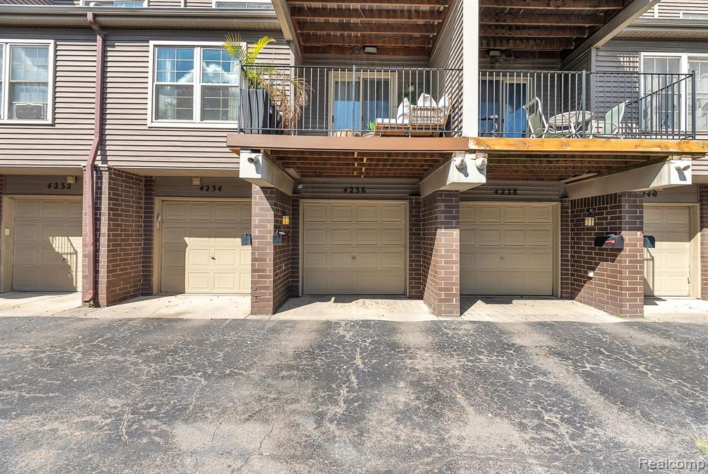 4236 Schaefer Road, Dearborn, MI 48126 — Photo 25