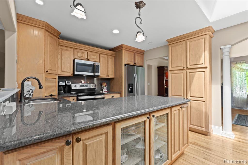 52851 FAIRCHILD Road, Chesterfield, MI — Photo 17