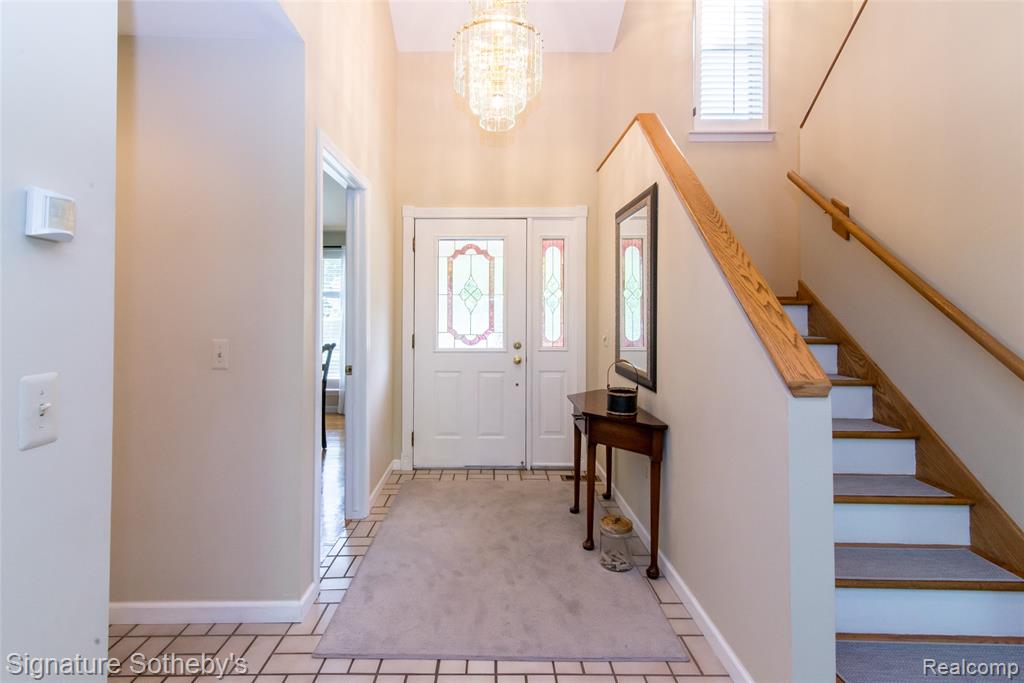 576 Ten Point Drive, Rochester Hills, MI 48309 — Photo 7