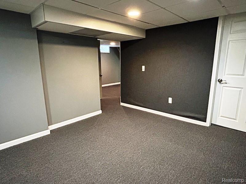 817 N DORCHESTER Avenue, Royal Oak, MI 48067 — Photo 12