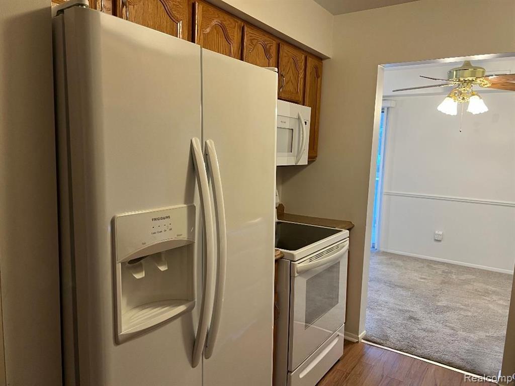 1730 HARRISON Avenue, B3, Trenton, MI 48183 — Photo 6
