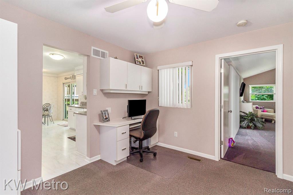 4491 DECKERLAND Street, West Bloomfield, MI 48323 — Photo 9