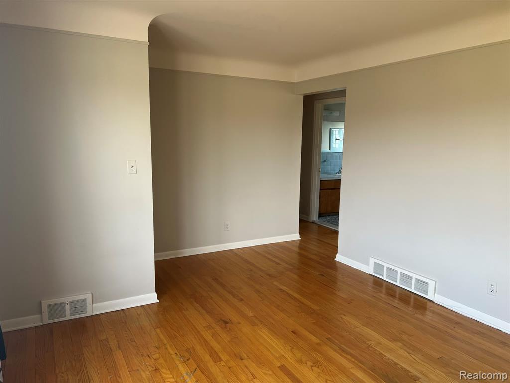 49633 Hayes Road, Shelby Twp, MI 48315 — Photo 10