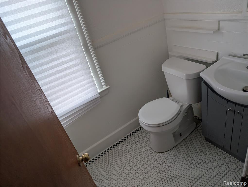 17151 Albion Street, Detroit, MI 48234 — Photo 8