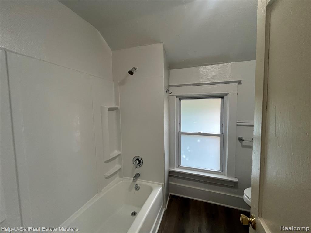 911 9Th St Street, Port Huron, MI 48060 — Photo 11