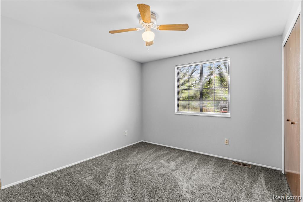 604 Luce Avenue, Flushing, MI 48433 — Photo 27
