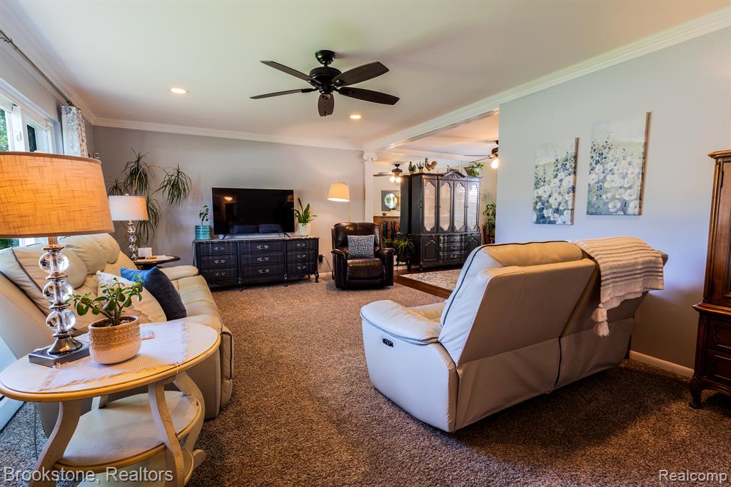 20323 N Riverhill Drive, Clinton Twp, MI 48036 — Photo 5