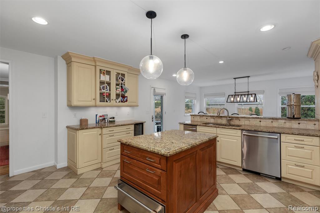 1059 Berkshire Road, Grosse Pointe Park, MI 48230 — Photo 16