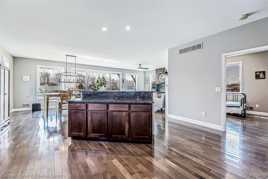 11634 Island Court, Hartland, MI 48353 — Photo 20