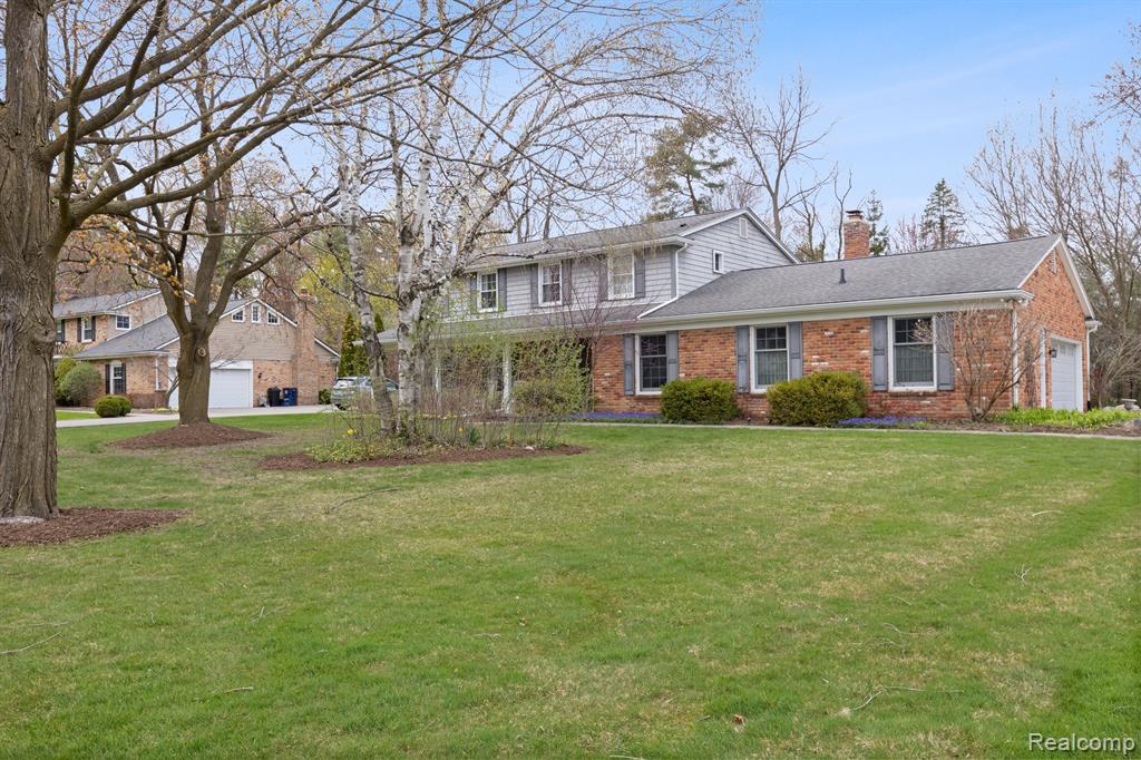815 GREAT OAKS Drive, Bloomfield Hills, MI 48304 — Photo 37