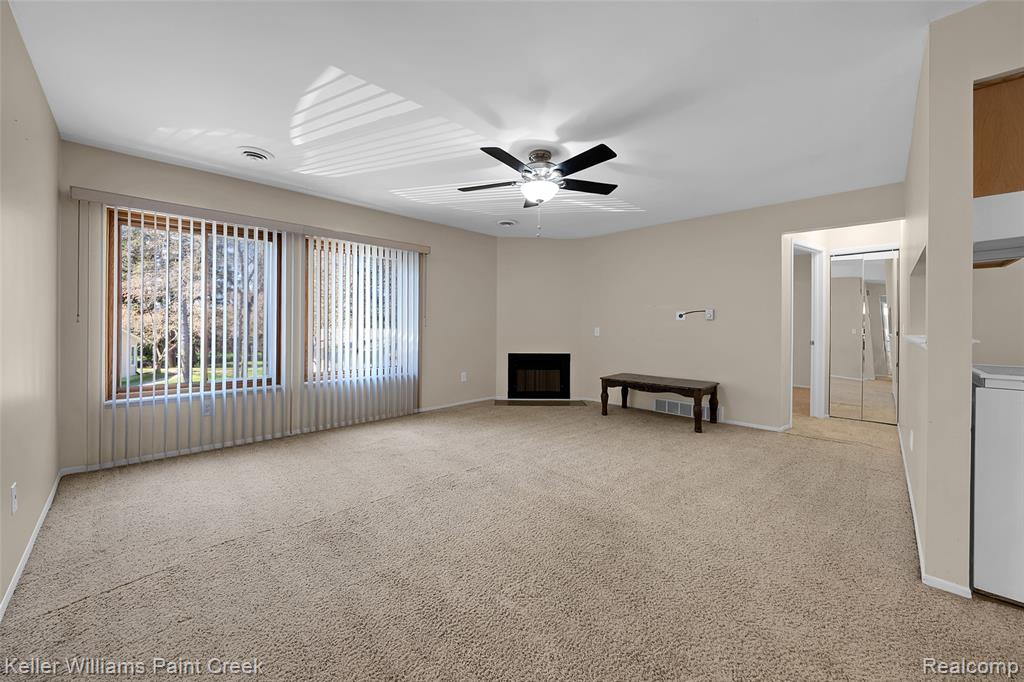 809 Corners Court, 23, Lake Orion, MI 48362 — Photo 4