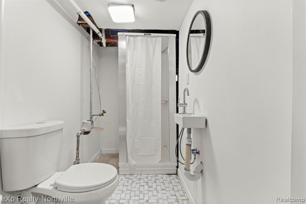 4675 Julius Boulevard, Westland, MI 48186 — Photo 32