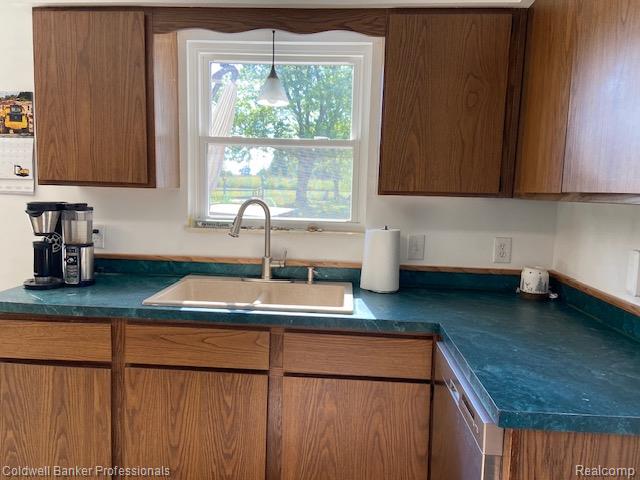 4615 Five Lakes Road, North Branch, MI 48461 — Photo 9