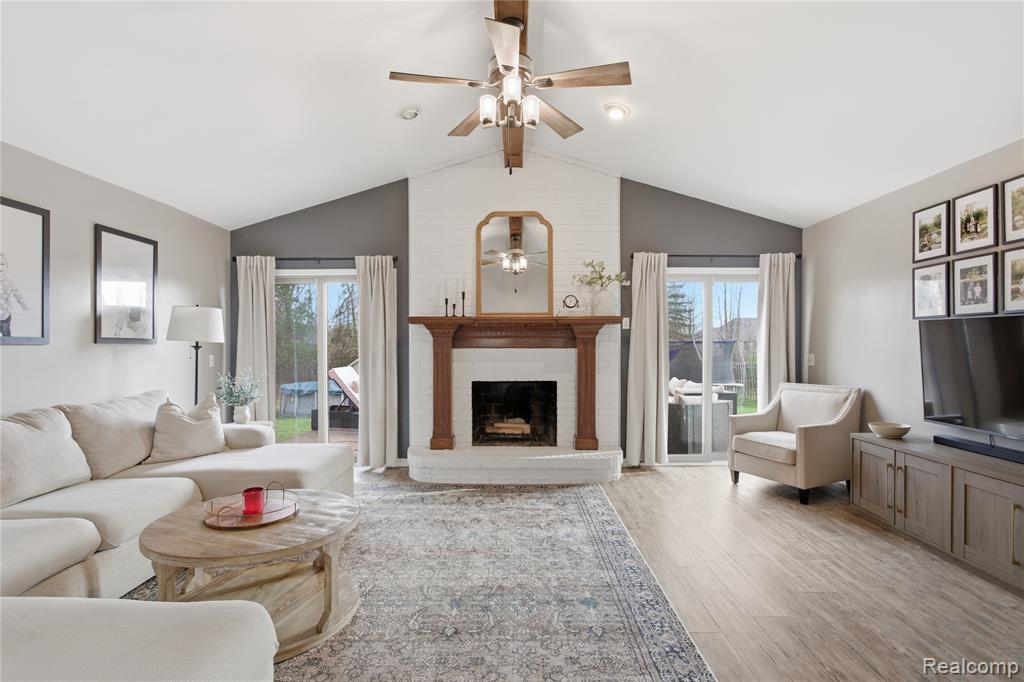 8234 E Pearson Road E, Shelby Twp, MI 48316 — Photo 5