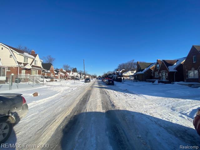 8860 Appoline Street, Detroit, MI 48228 — Photo 5