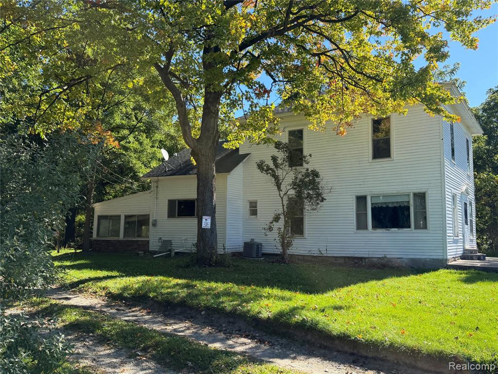 16649 Dixie Highway, Davisburg, MI 48350