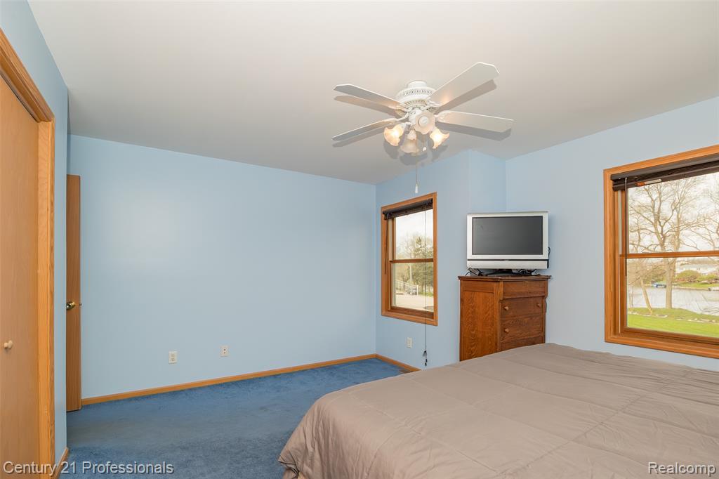 6591 Windiate Road, Waterford, MI 48329 — Photo 26