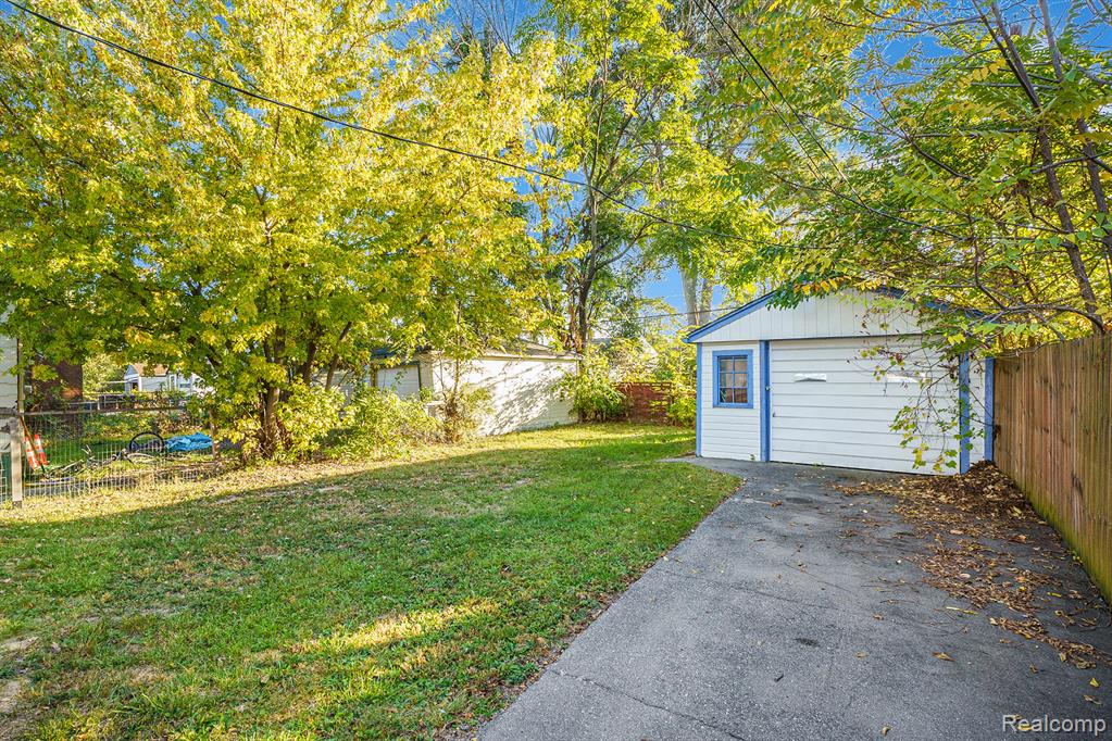 8114 Roselawn Street, Detroit, MI 48204 — Photo 18