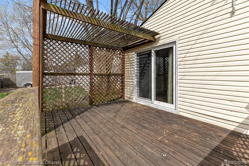 977 Boston Avenue, Waterford, MI 48328 — Photo 24