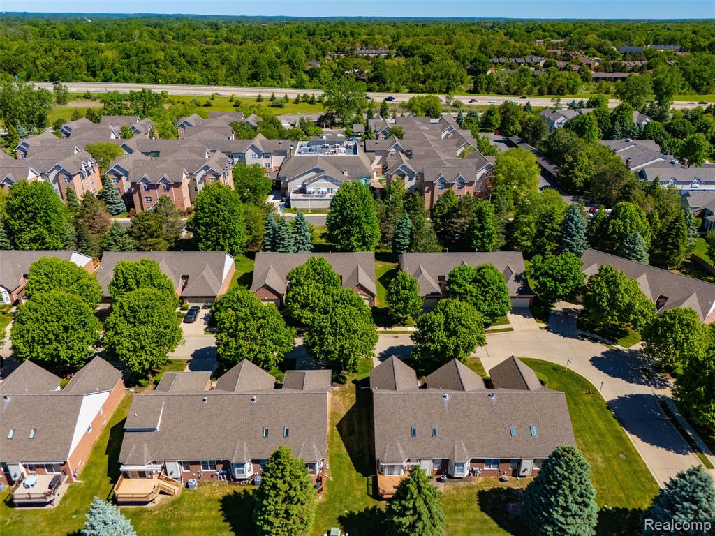 4421 Honeysuckle Drive, Sterling Heights, MI 48314 — Photo 68