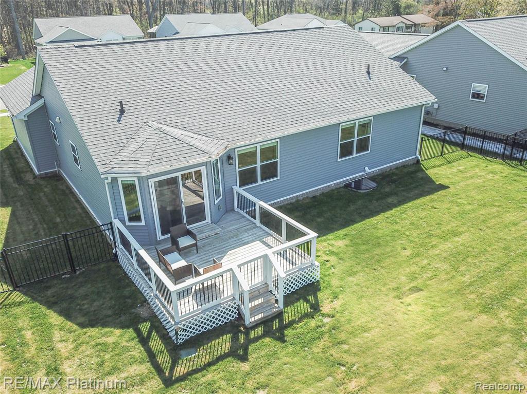 1174 Prudence Drive, Waterford, MI 48327 — Photo 2