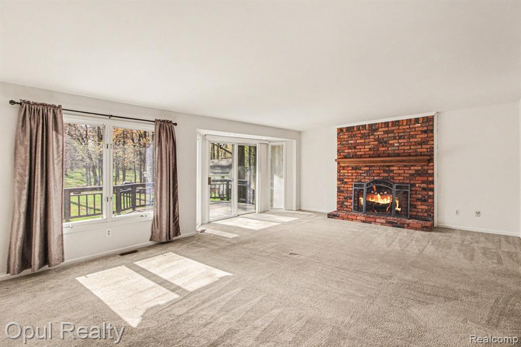 3575 Clark Circle, Commerce Twp, MI 48382 — Photo 33