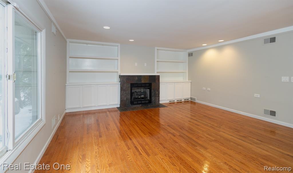 6407 Buxton Court, West Bloomfield, MI — Photo 21