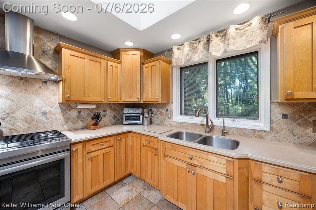 7148 Deerhill Drive, Clarkston, MI — Photo 13