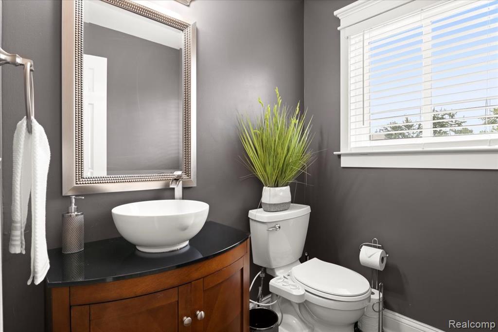 45299 Debbie Court, Macomb, MI 48042 — Photo 13