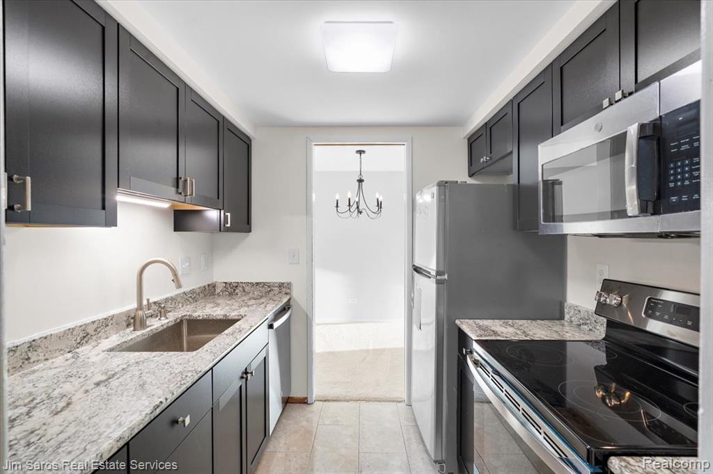8200 E Jefferson Avenue, 802, Detroit, MI 48214 — Photo 9
