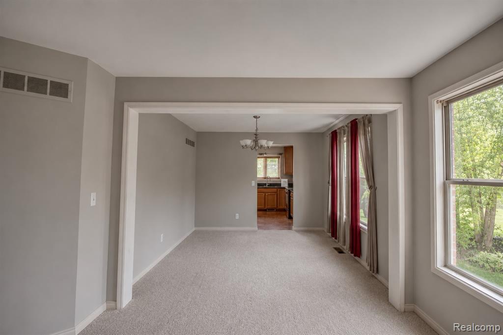 47721 GOFF Court, Canton, MI 48188 — Photo 4