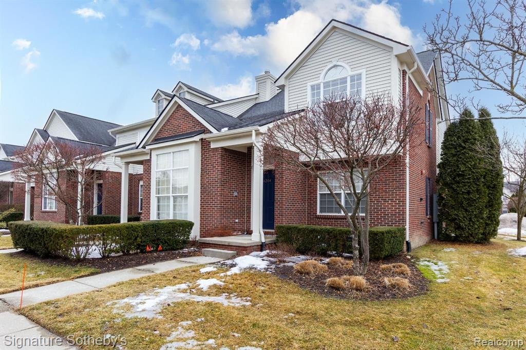 26204 April Court, Walled Lake, MI 48390 — Photo 2