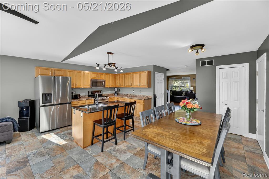 5425 Blossom Lane, Linden, MI 48451 — Photo 15