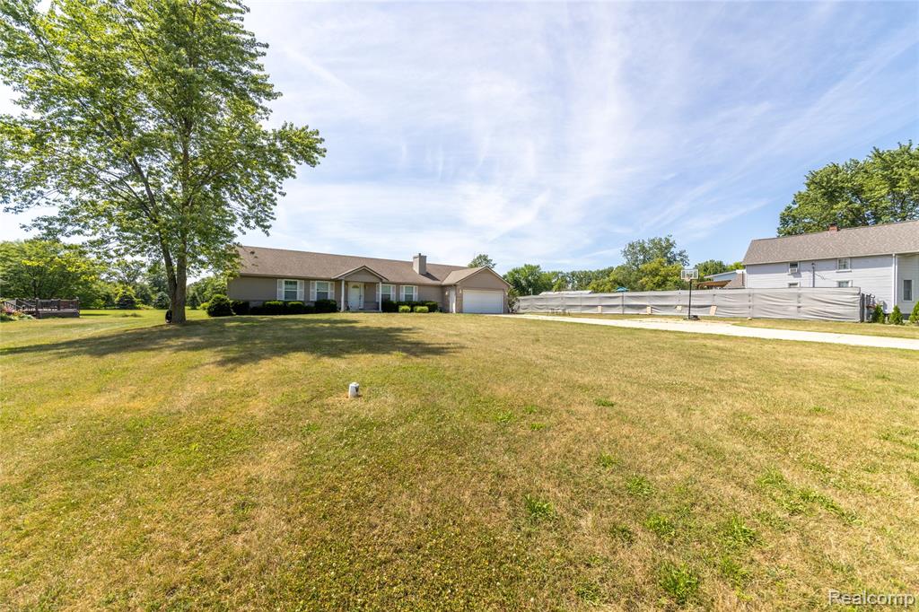 27750 Bell Road, New Boston, MI 48164 — Photo 18