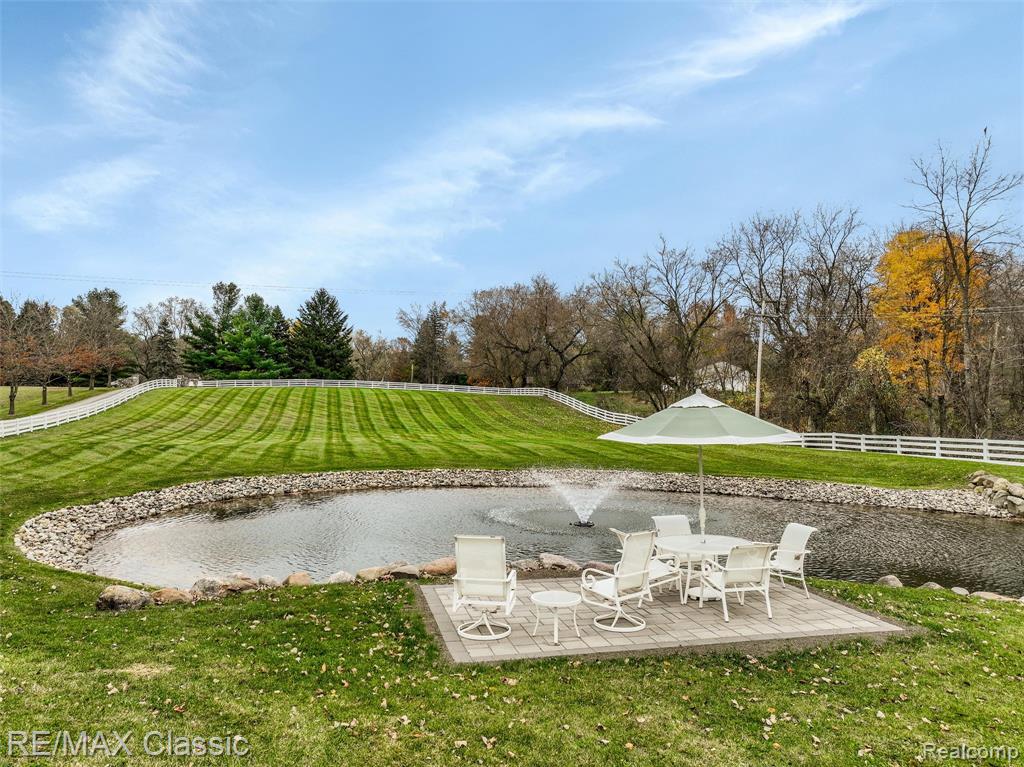 8173 Earhart Road, South Lyon, MI 48178 — Photo 81
