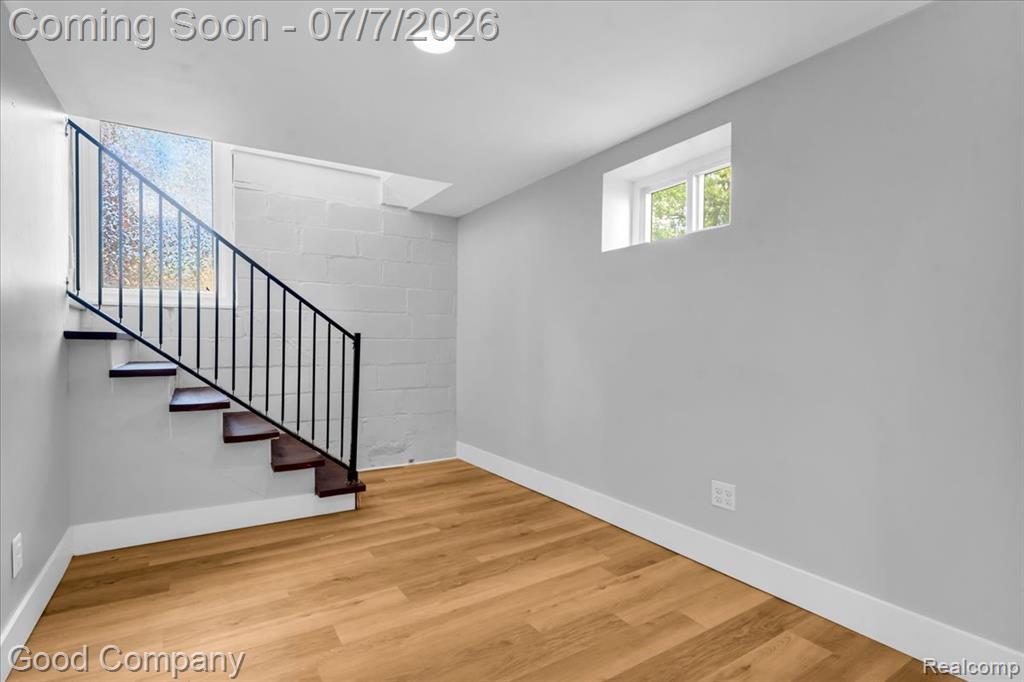407 E Maryland Avenue, Royal Oak, MI 48067 — Photo 17