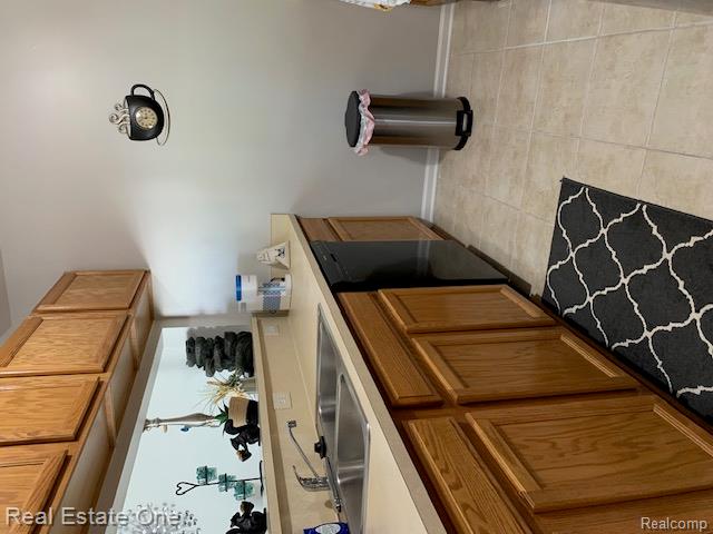 24015 Fairlane Boulevard, Woodhaven, MI 48183 — Photo 8