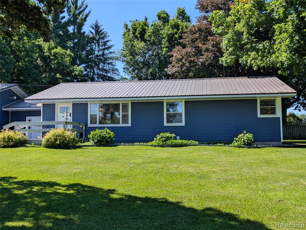 337 W Pine Street, Elsie, MI 48831 — Photo 3