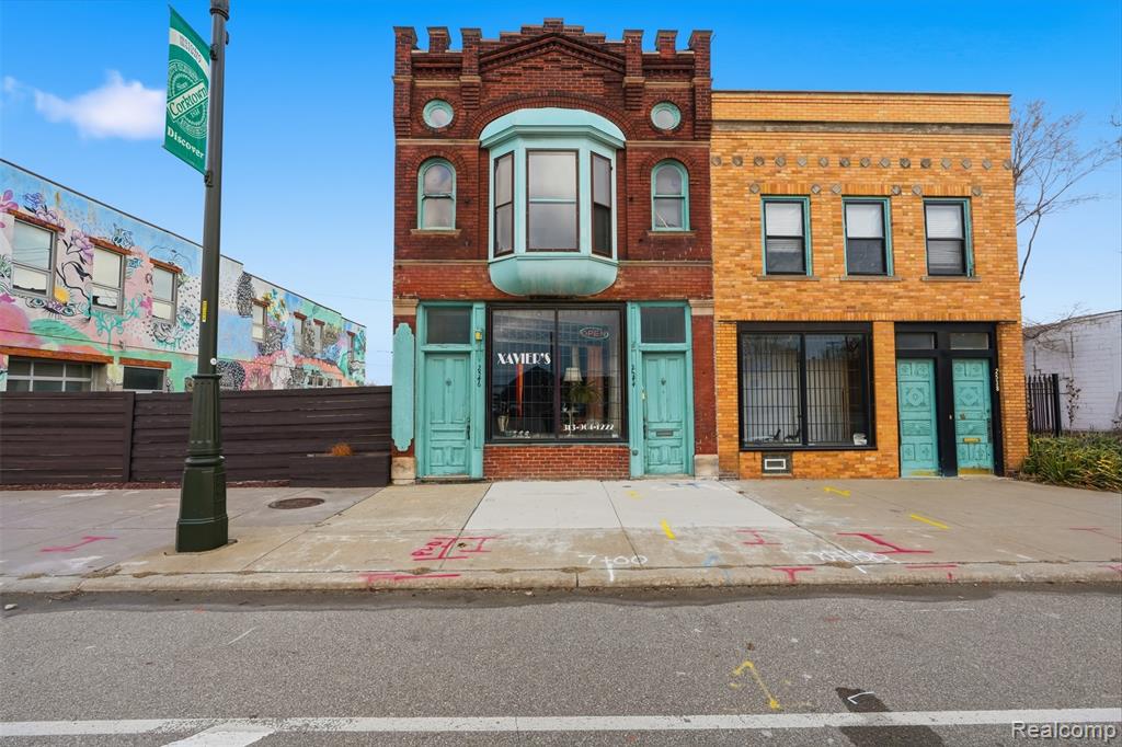 2544 Michigan Avenue - Photo 2